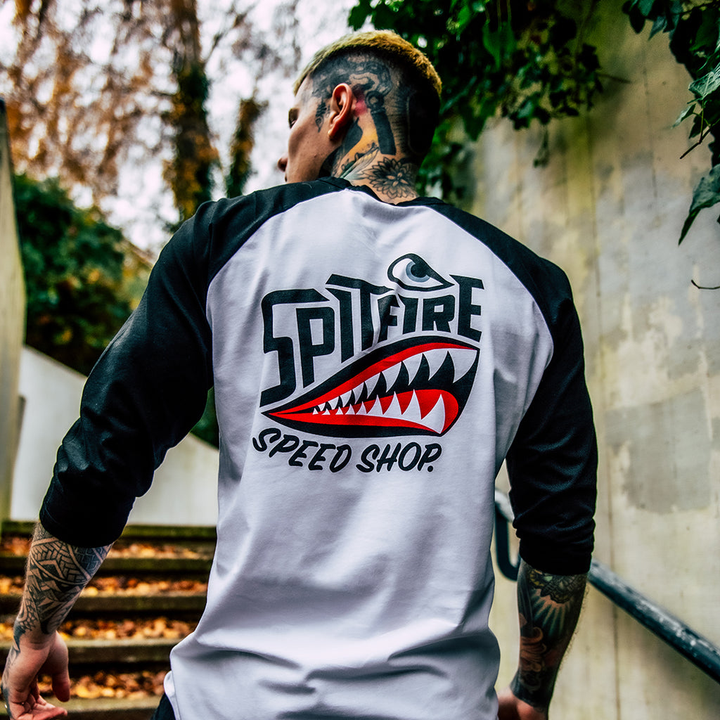 T-shirt De Sport RAVE Numéro 57 - Thème Baseball/football - Taille XL, Couleur Blanche, Occasion Très Bon état